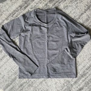 Lululemon Swiftly Tech 2.0 race length long sleeve shirt